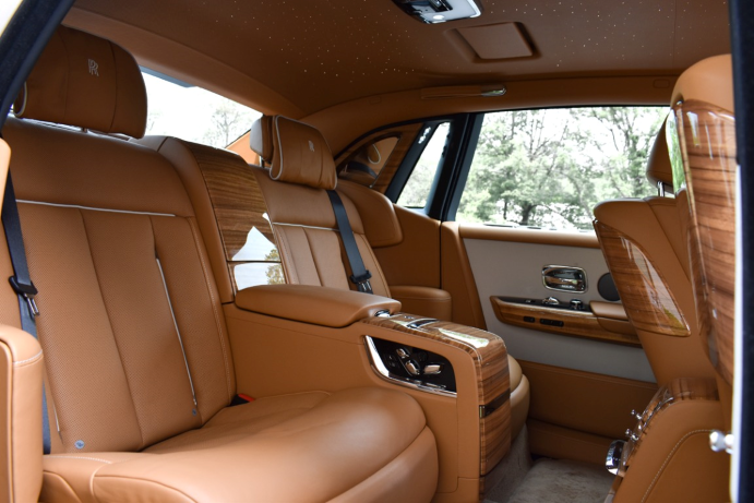 Rolls Back Seat